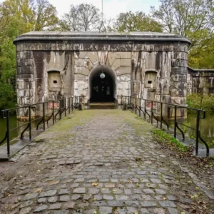 Stockfoto van een Brialmontfort in de Antwerpse gordel
